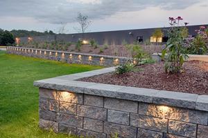 1 Retaining wall with lighting